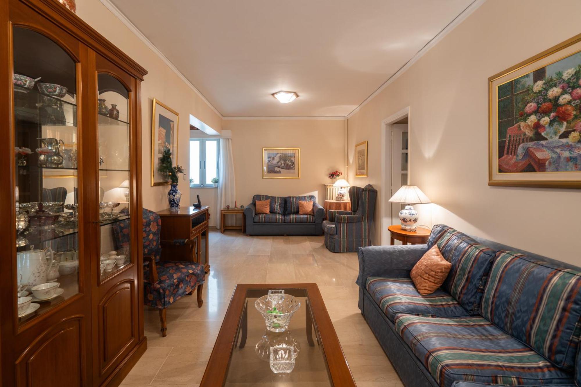 Thissio Family Apartment Athens Ngoại thất bức ảnh